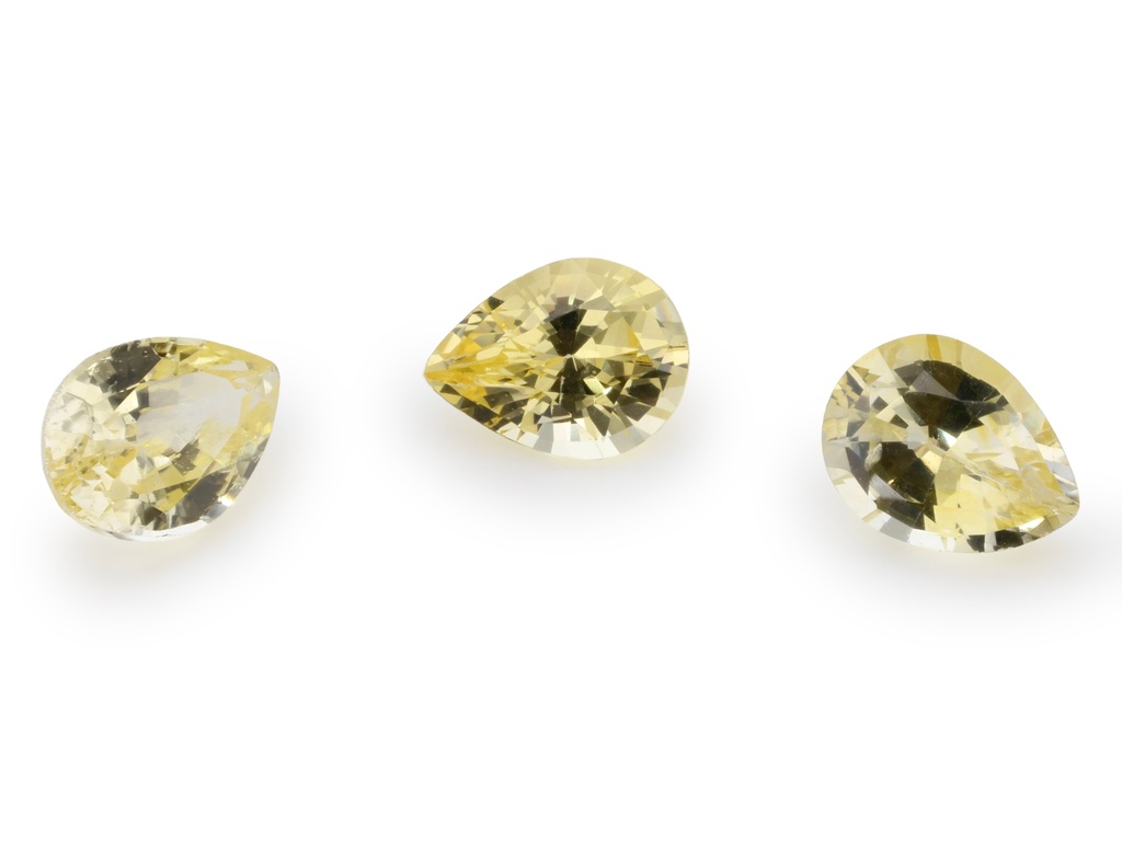 [SYP0403A] Sapphire 4x3mm Pear Shape Light Yellow