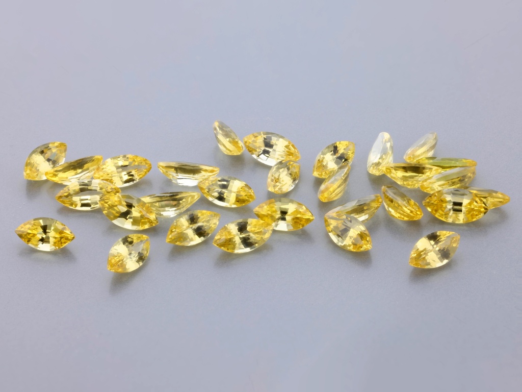 [SYM0402] Yellow Sapphire 4x2mm Marquise Mid