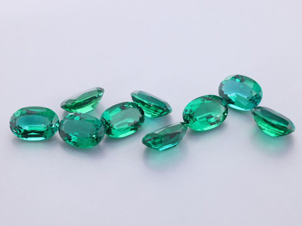 Hydrothermal/Lab Grown Emerald 7x5mm Oval