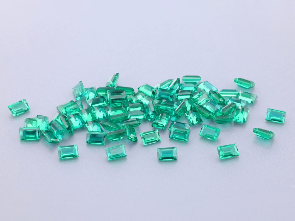 Hydrothermal/Lab Grown Emerald 3x2mm Baguette