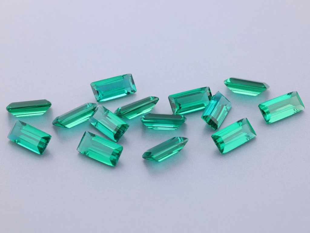 Hydrothermal/Lab Grown Emerald 6x3mm Baguette