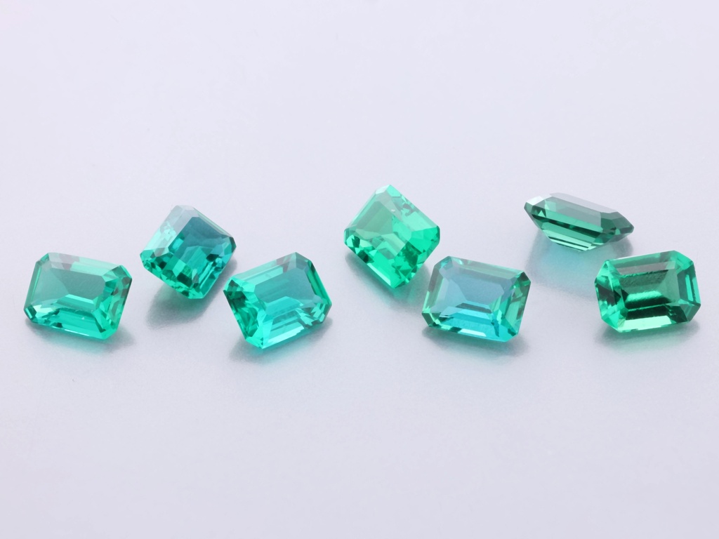 Hydrothermal/Lab Grown Emerald 4x3mm Emerald Cut