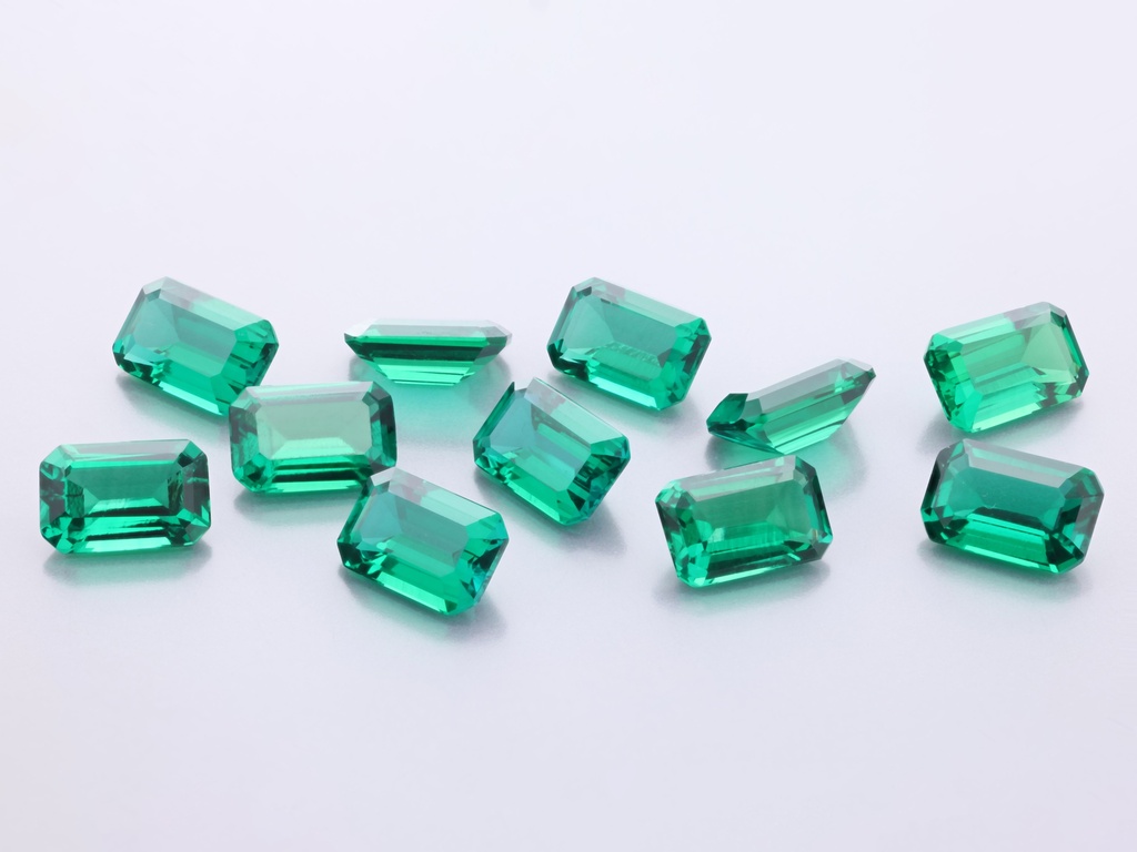 Hydrothermal/Lab Grown Emerald 6x4mm Emerald Cut