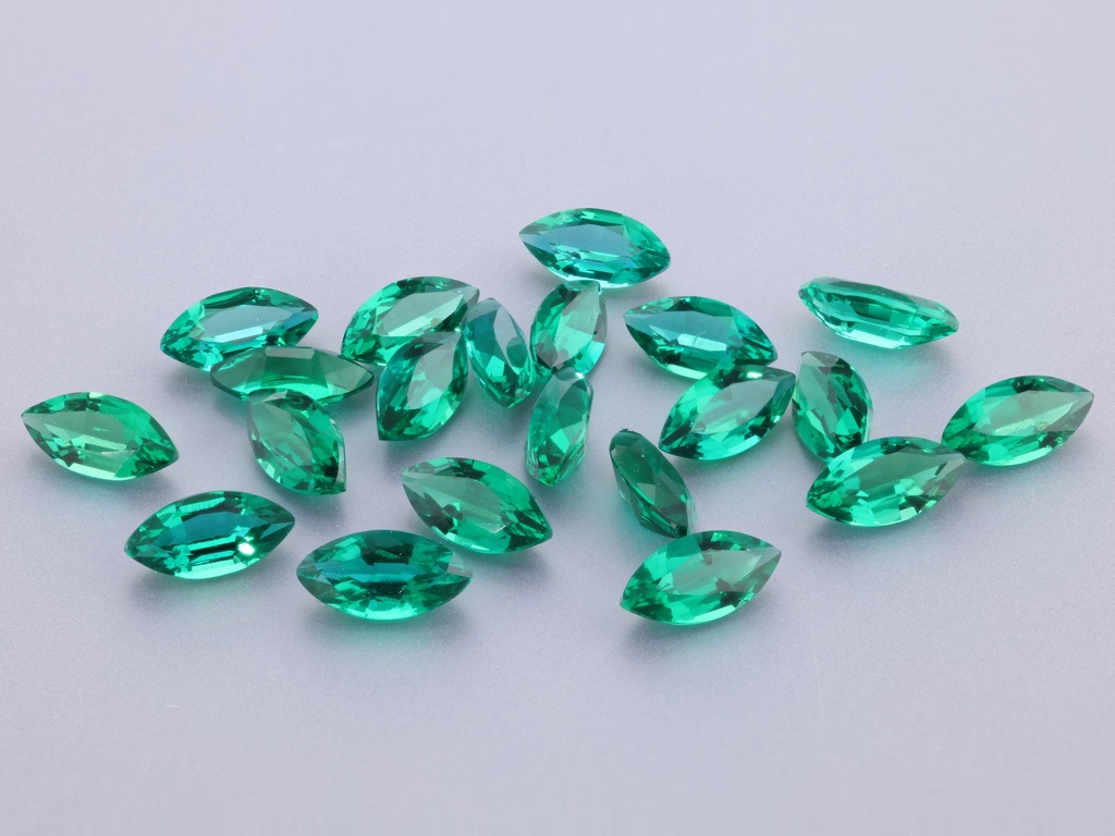 Hydrothermal/Lab Grown Emerald 6x3mm Marquise