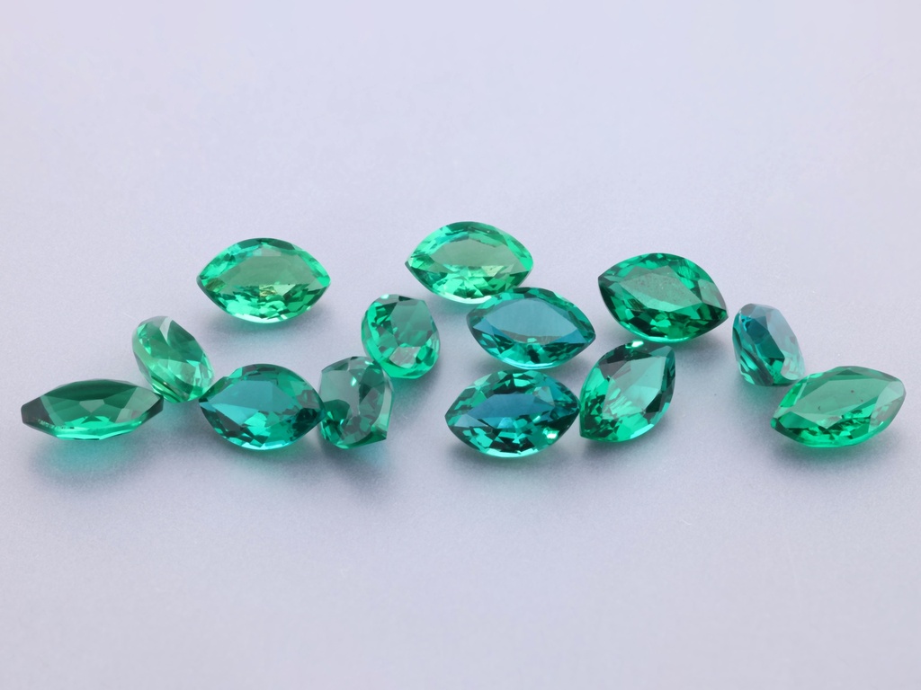 Hydrothermal/Lab Grown Emerald 6x4mm Marquise
