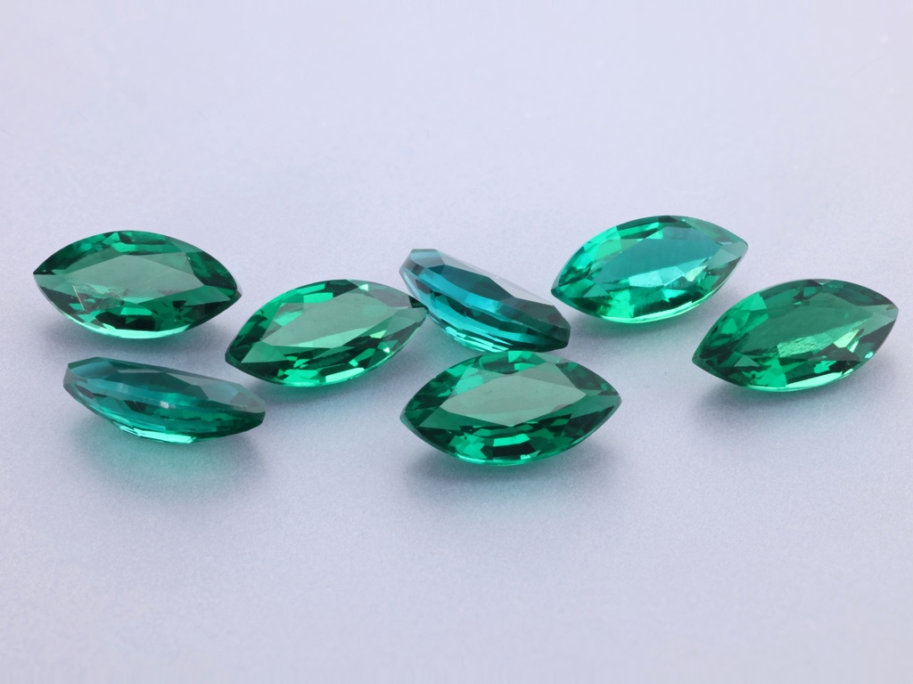 Hydrothermal/Lab Grown Emerald 9x4.5mm Marquise