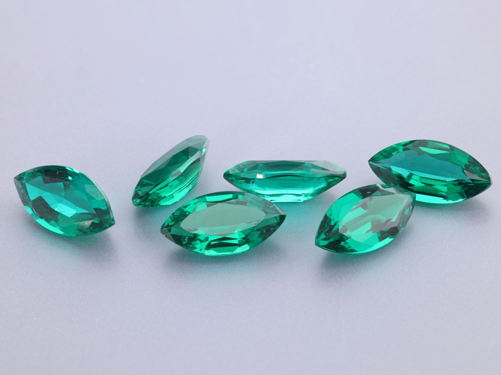 Hydrothermal/Lab Grown Emerald 10x5mm Marquise