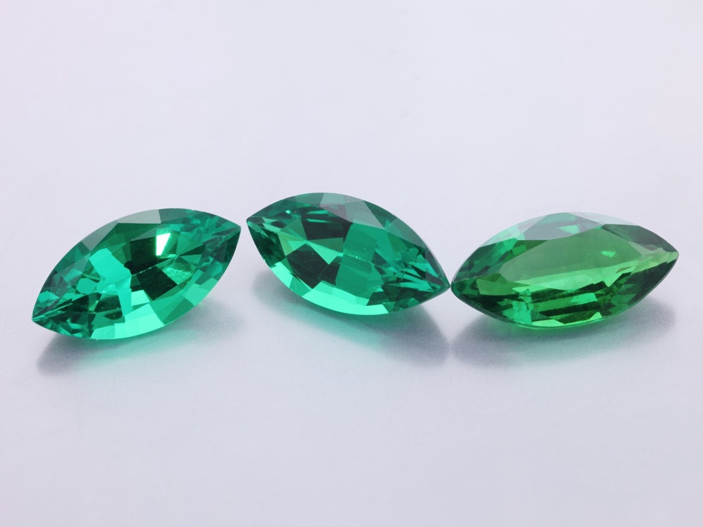 Hydrothermal/Lab Grown Emerald 12x6mm Marquise