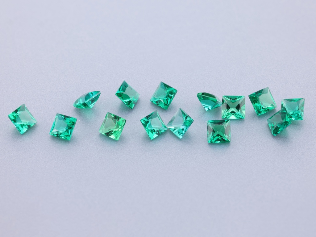 Hydrothermal/Lab Grown Emerald 2.50mm Princess Cut