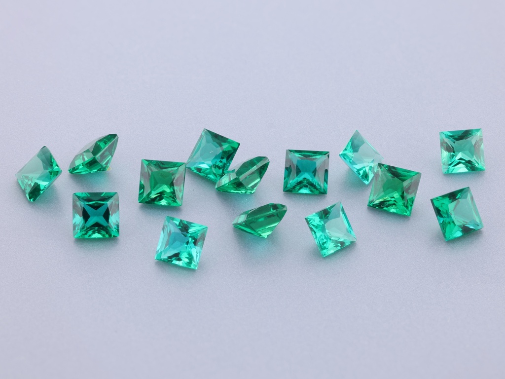 Hydrothermal/Lab Grown Emerald 3.50mm Princess Cut