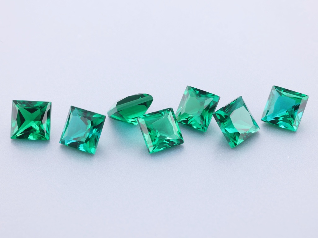 Hydrothermal/Lab Grown Emerald 5.00mm Princess Cut