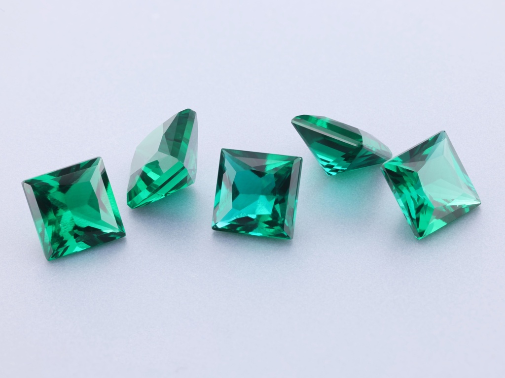 Hydrothermal/Lab Grown Emerald 6.00mm Princess Cut