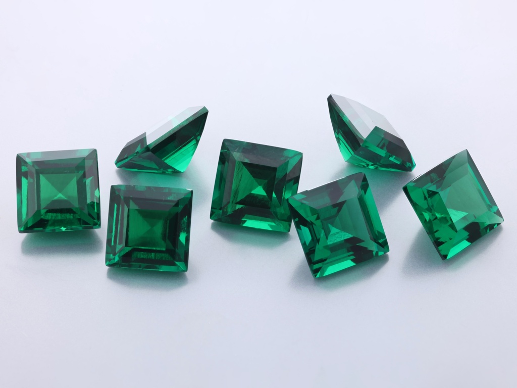 Hydrothermal/Lab Grown Emerald 8.00mm Carre Cut