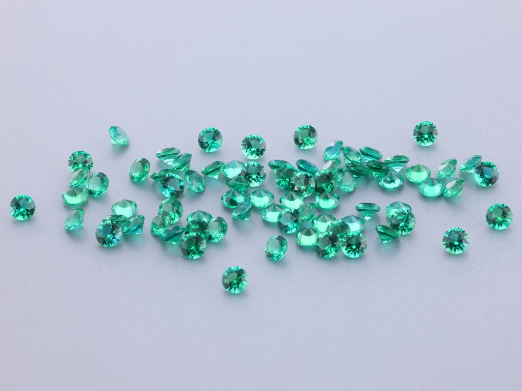 Hydrothermal/Lab Grown Emerald 2.25mm Round