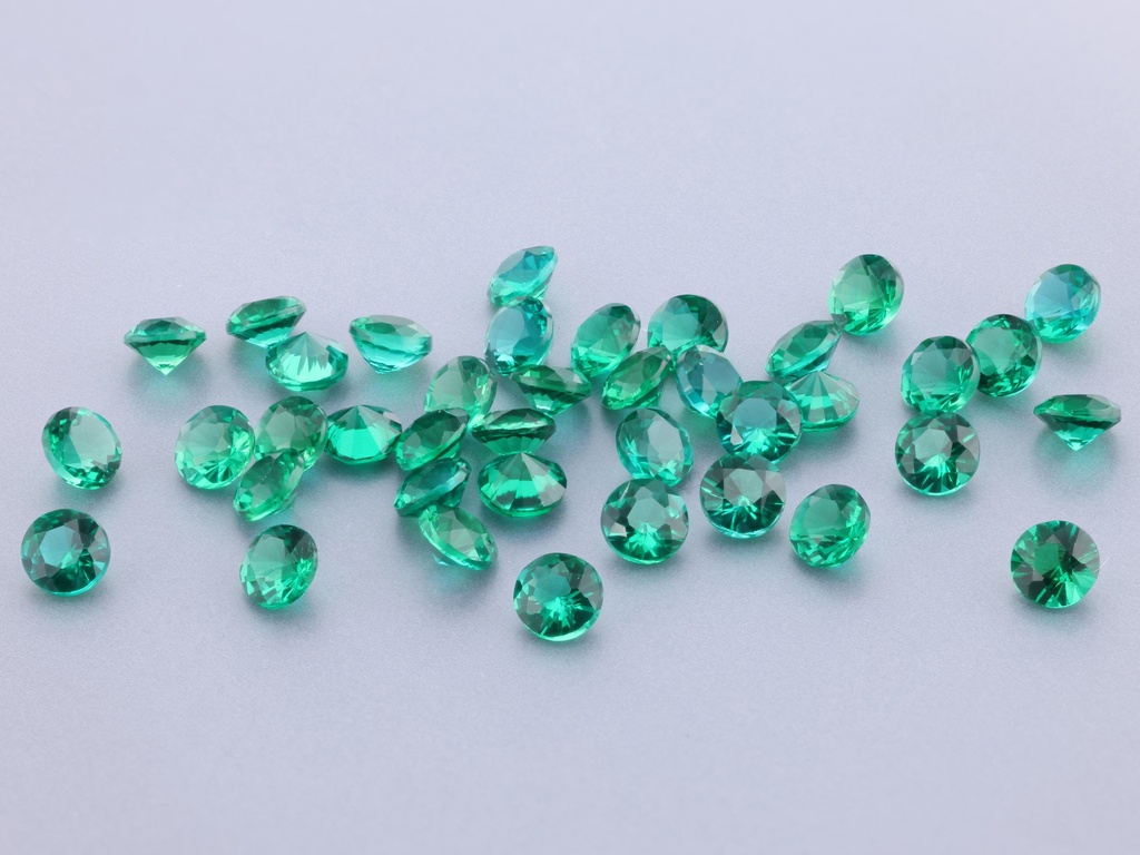 Hydrothermal/Lab Grown Emerald 3.25mm Round