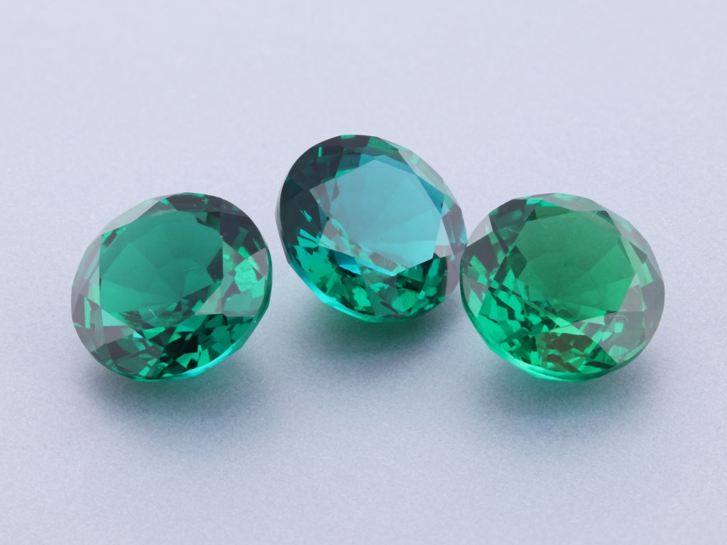 Hydrothermal/Lab Grown Emerald 8.00mm Round