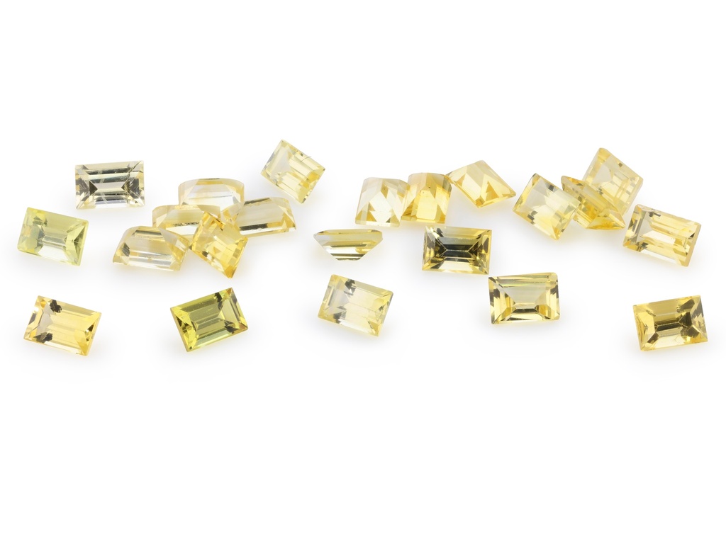 [SYB0302] Yellow Sapphire 3x2mm Baguette Light