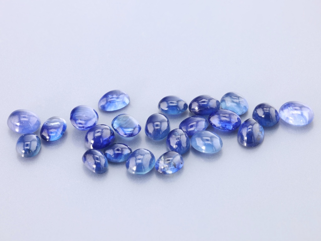 [SAVC0503P1] Australian Sapphire 5x3mm +/- Oval Cabochon Blue
