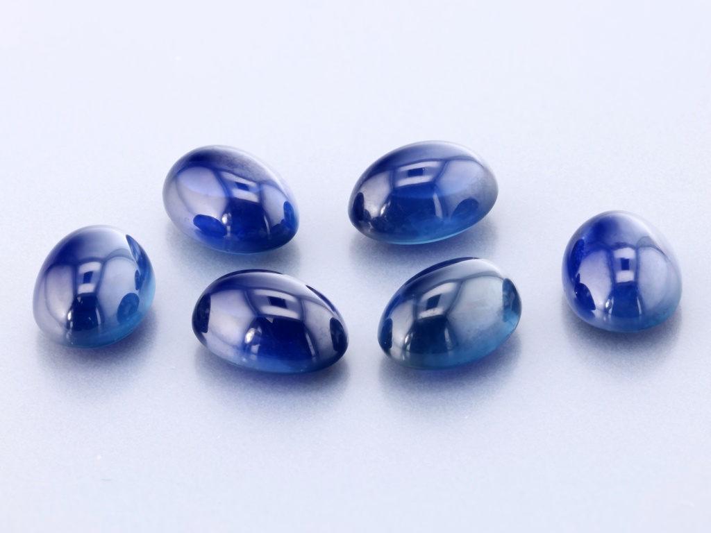 [SAVC0705P1] Blue Sapphire 7x5mm Oval Cabochon