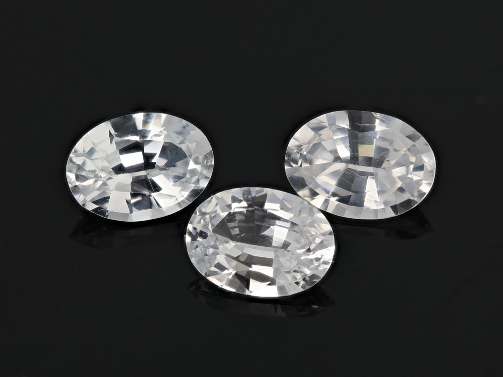 White Sapphire 7x5mm Oval