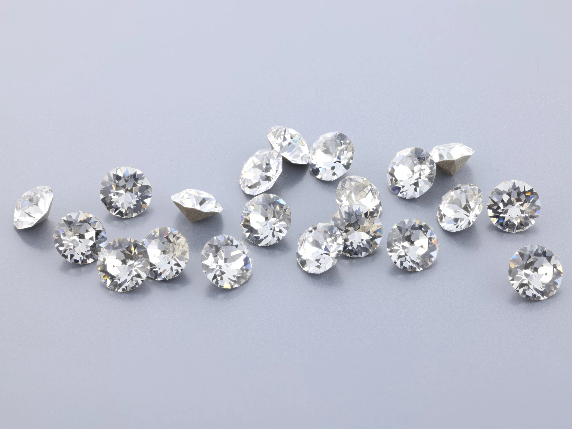 Mirror Back 5.00mm Round PKT 10pcs