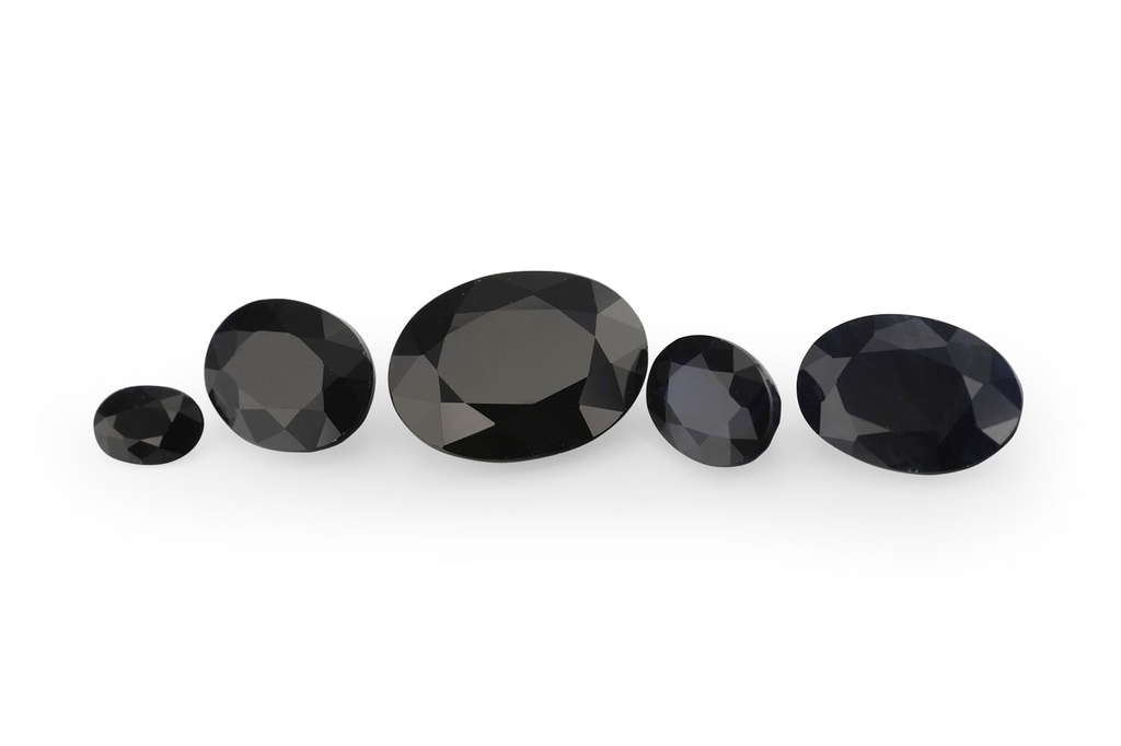 [SKVB1210] Australian Sapphire 12x10mm Oval Black