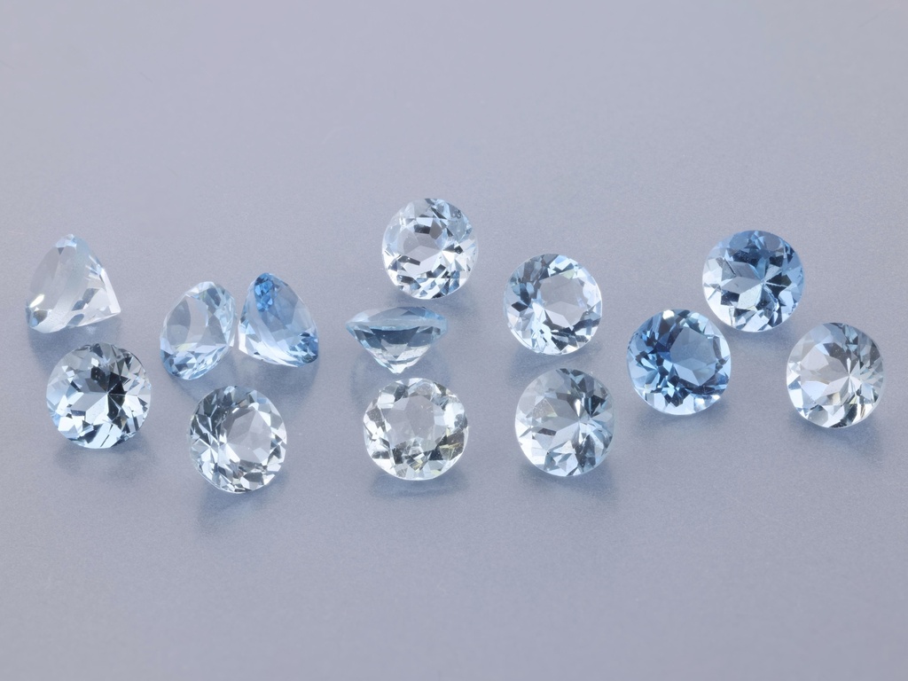 [BARB0400C] Aquamarine 4.00mm Round Dark