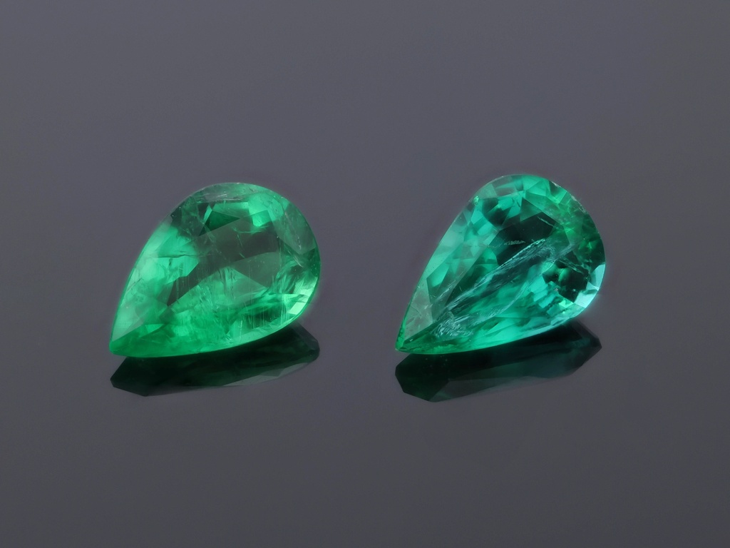[BEPB0604B] Zambian Emerald 6x4mm +/- Pear Shape