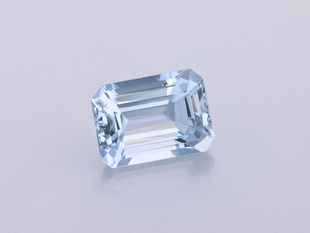 [BAOS0705X4] Aquamarine 7.1x5.2mm Emerald Cut