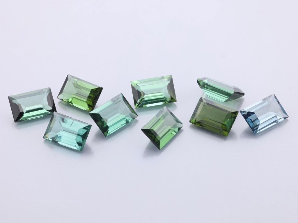 [UGBS0604A] Green Tourmaline 6x4mm Baguette