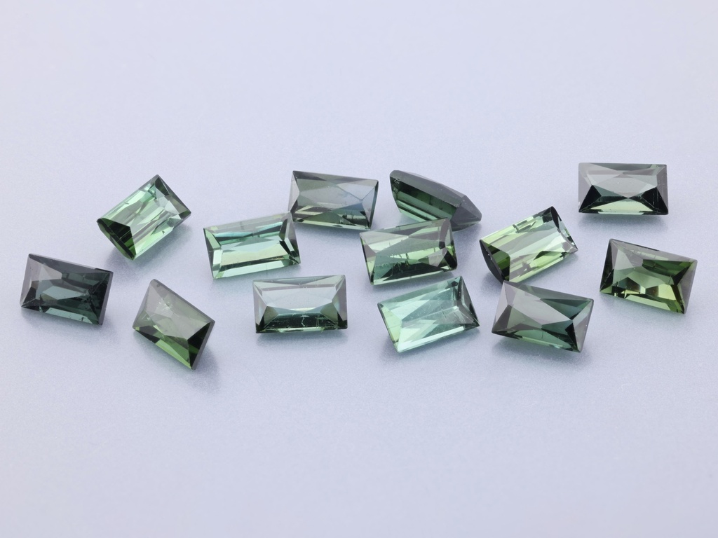 [UGBN0503A] Green Tourmaline 5x3mm Baguette Radiant