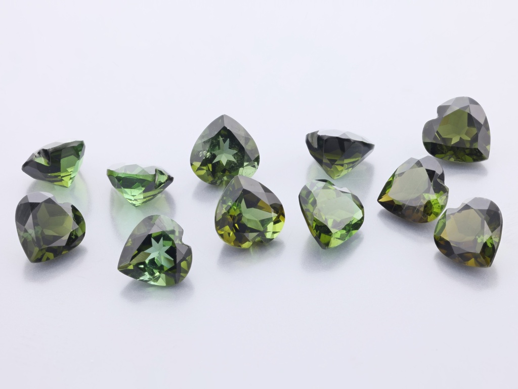 [UGHB0600A] Green Tourmaline 6.00mm Heart Shape