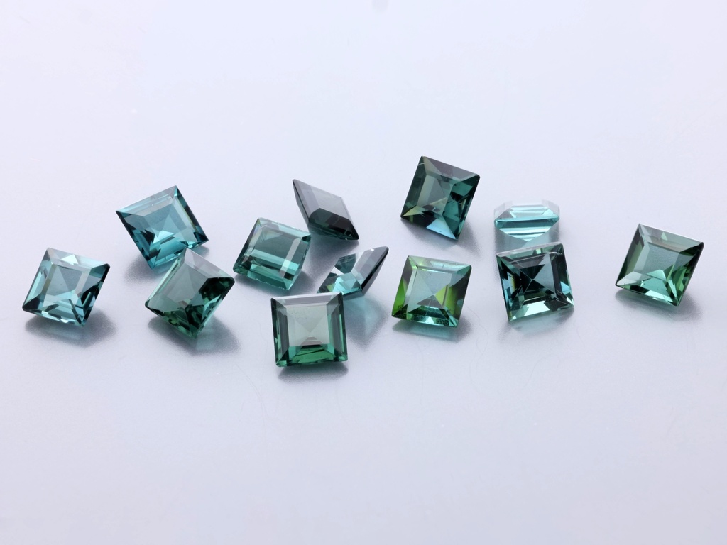 [UGQS0400C] Blue Green Tourmaline 4.00mm Carre Cut