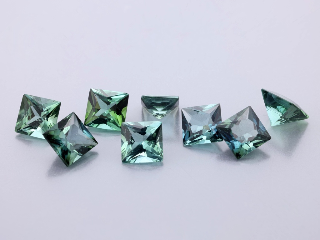 [UGQP0400B] Blue Green Tourmaline 4.00mm Princess Cut