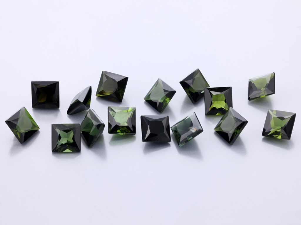 [UGQP0400] Green Tourmaline 4.00mm Princess Cut