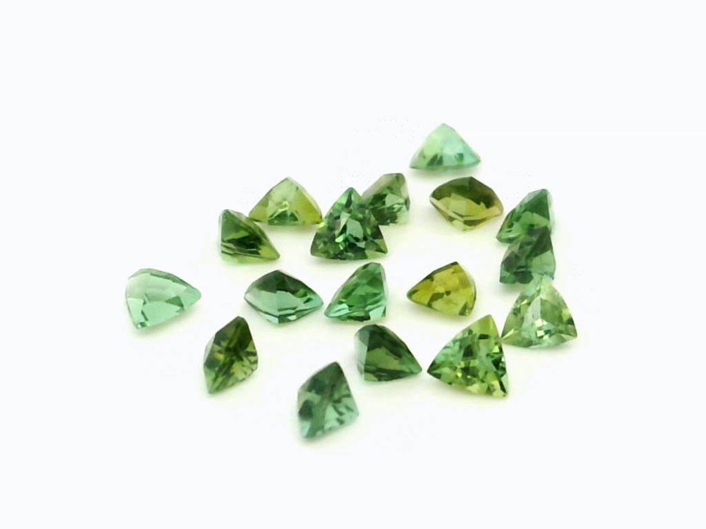 Green Tourmaline 3.00mm +/- Trilliant Light