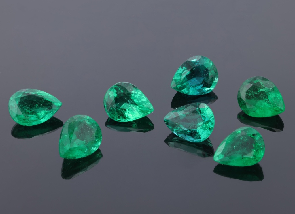 [BEPB0504A] Zambian Emerald 5x4mm Pear Shape