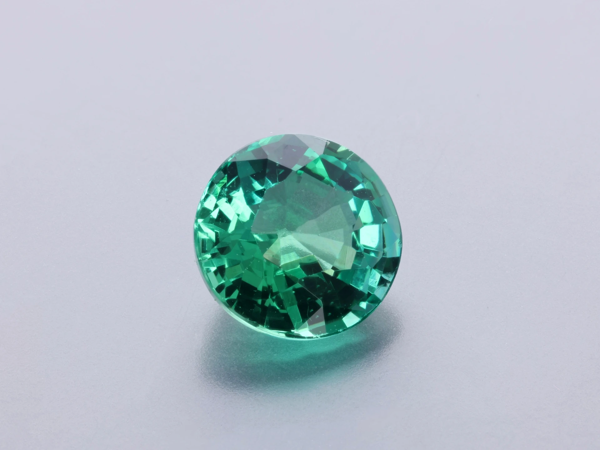 [BERB0550X5] Emerald 5.50mm Round