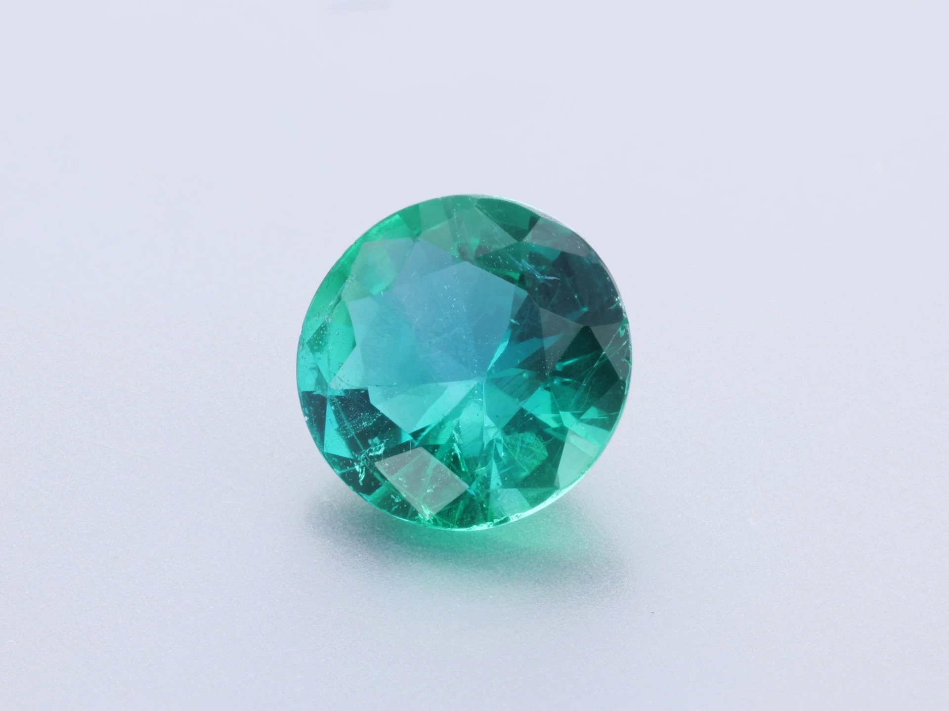 [BERB0600X1] Emerald 6.00mm Round