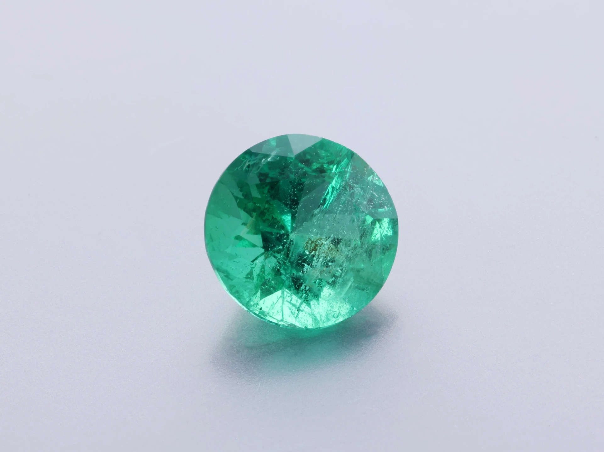[BERB0550X7] Emerald 5.60mm Round