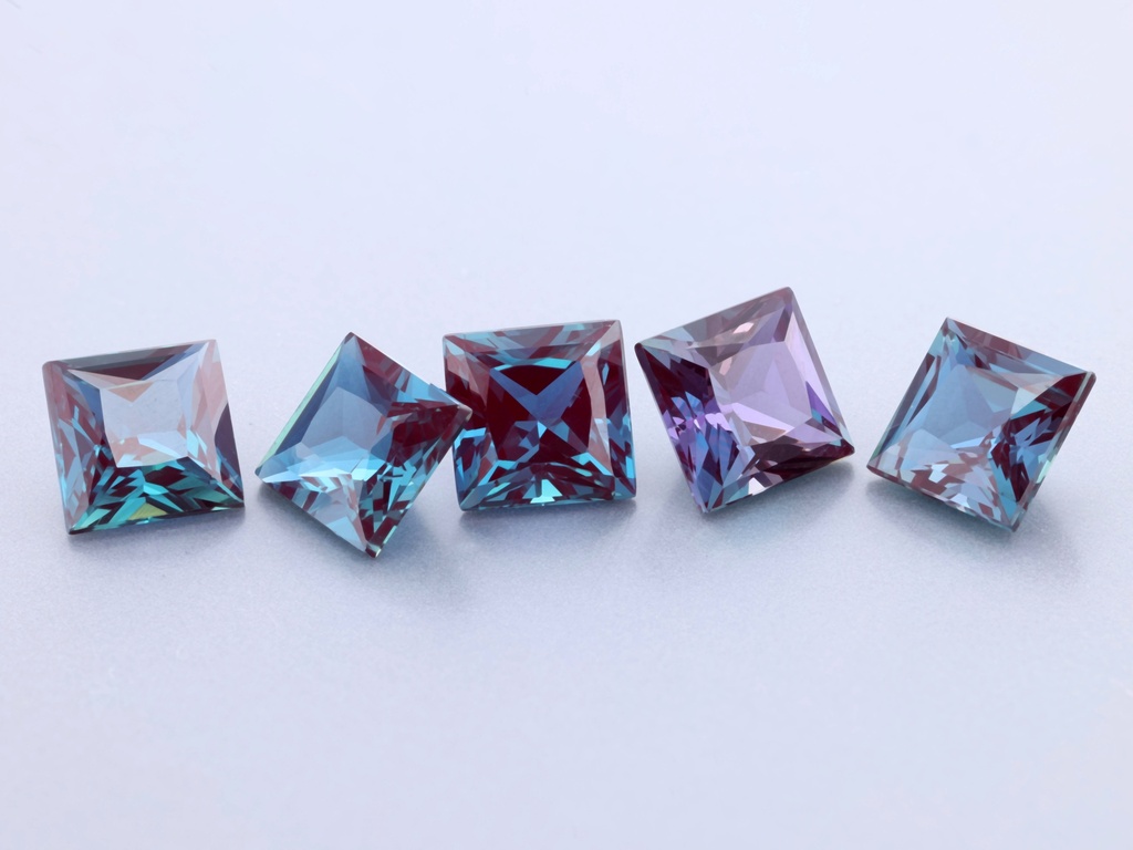 Synthetic Alexandrite Chrysoberyl 5.00mm Princess Cut