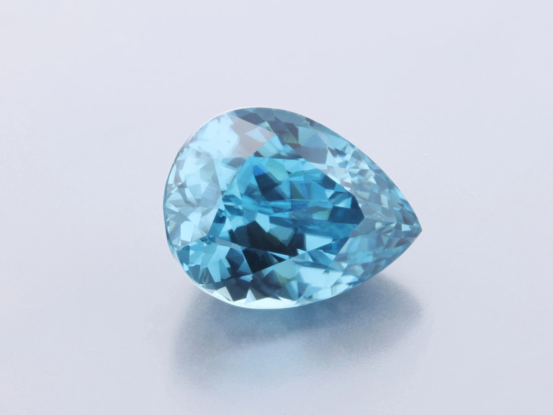 [WZPB0907X1] Zircon 9.2x7mm Pear Shape Blue