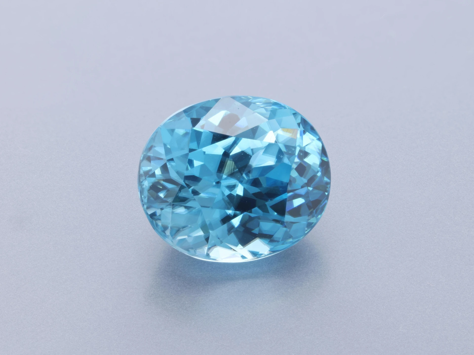 [WZVB1008X3] Zircon 9.6x8.2mm Oval Blue
