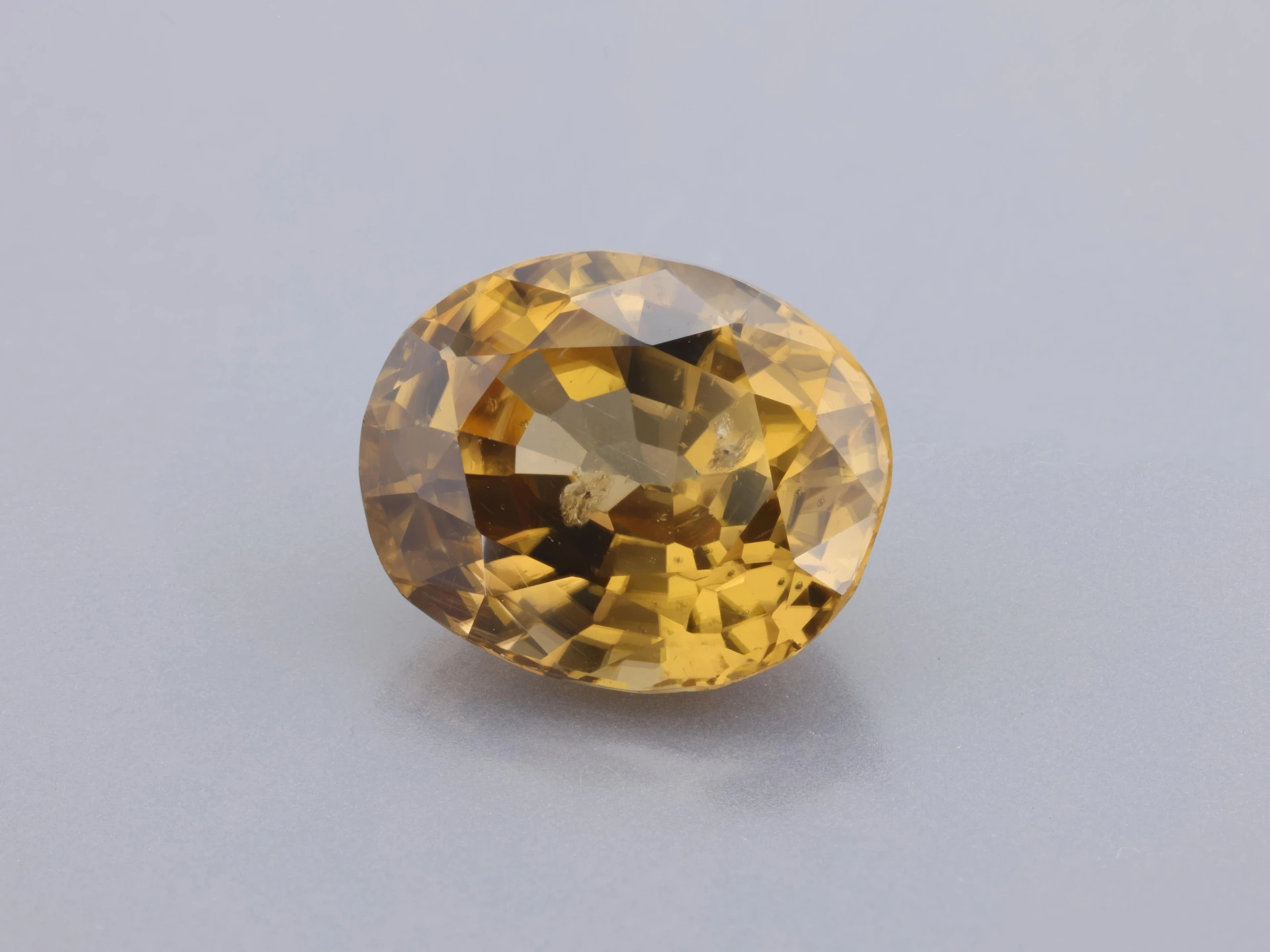[WZVB1008X5] Zircon 9.8x8mm Oval Whisky
