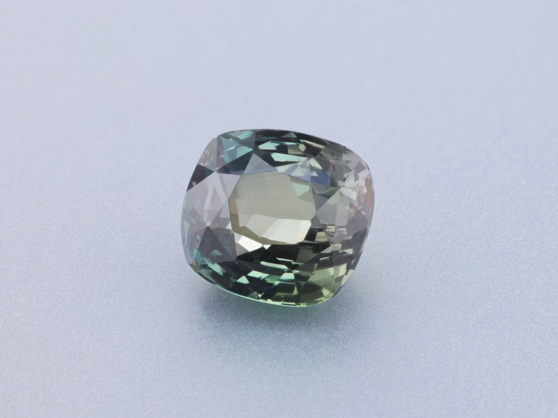 [ALEXX3024] Alexandrite 5.6x5.1mm Cushion