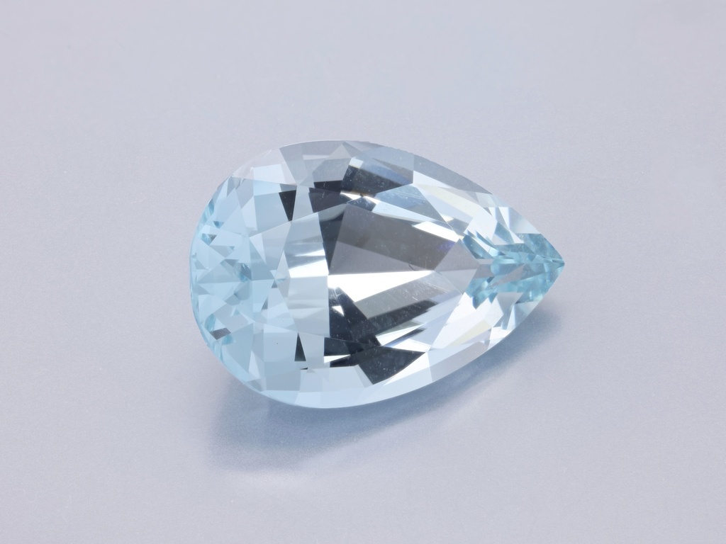 Topaz 19.6x13.2mm Pear Shape Light Blue