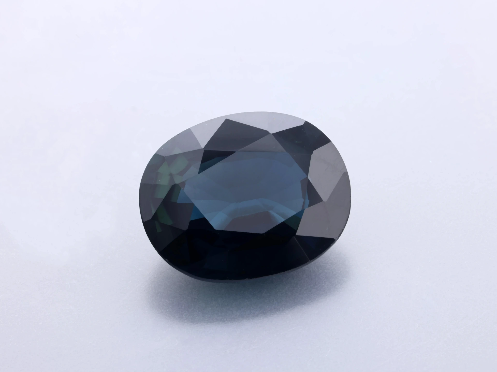 [SAVB1008X12] Australian Sapphire 10x8.2mm Oval 