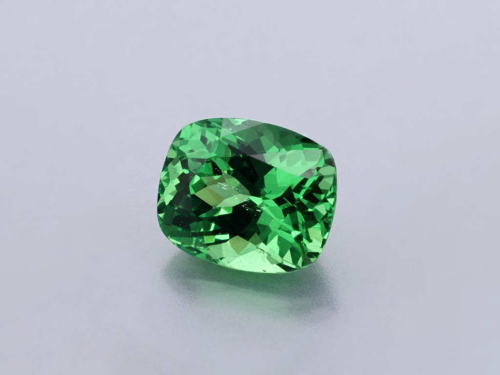 Tsavorite Garnet 5.9x4.8mm Cushion