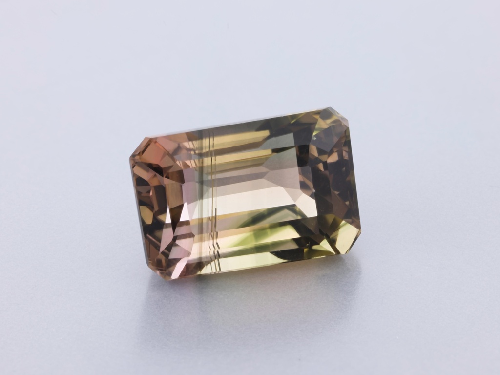 [UOOS0906X1] Brown Tourmaline 9.05x6.1mm Emerald Cut