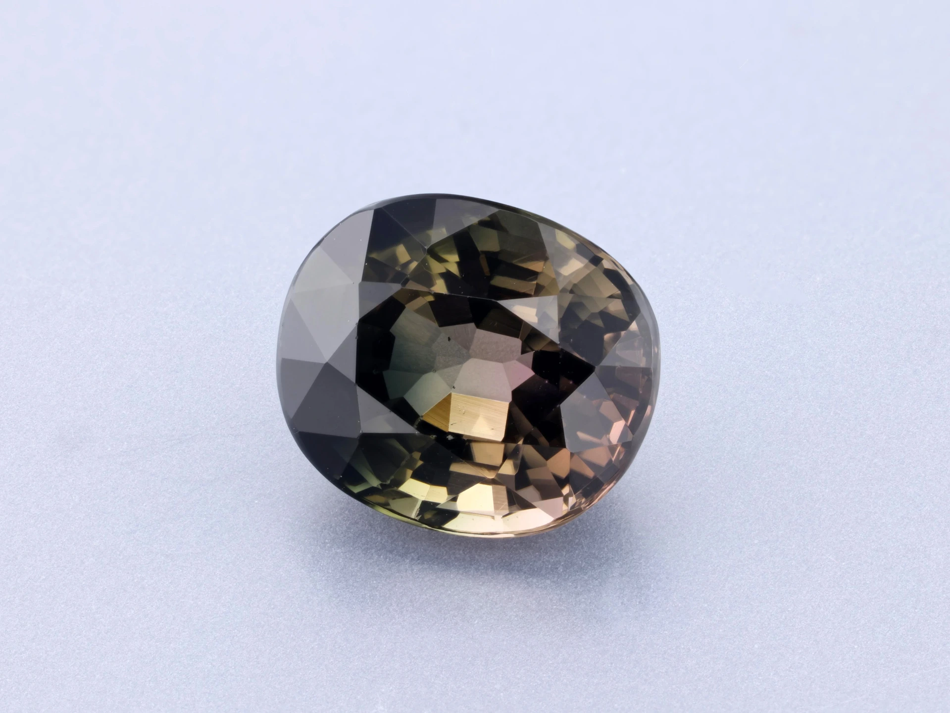 [UOVB0806X4] Brown Tourmaline 7.8x6.7mm Oval